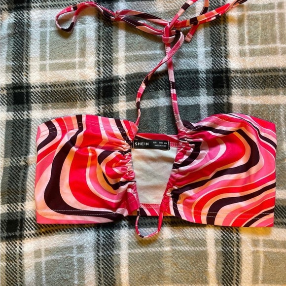 Shein cropped top - Picture 1 of 1